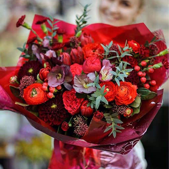 Burgundy” Red Flower Mix Bouquet – Elegant and Bold Floral Arrangement — luxury bouquets to your taste