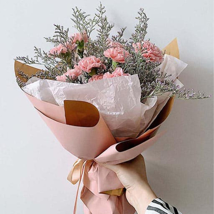 Букет "Свежее утро" Гвоздики и сухоцветы — роскошные букеты по вашему вкусу