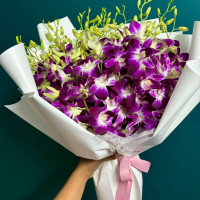 Blissful Orchid Bouquet – 15 Stems of Purple Orchids