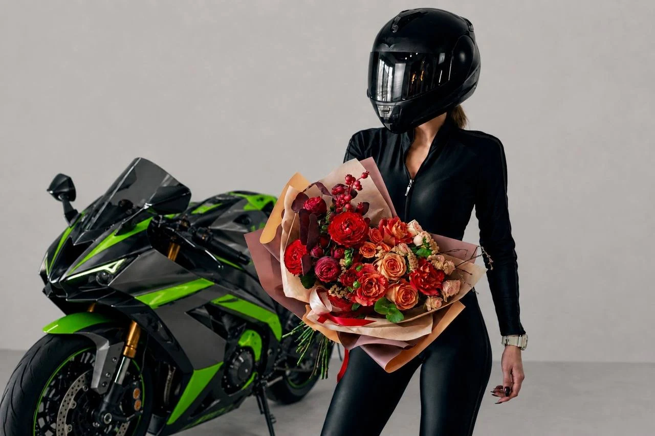 Elite Flowers floral arrangement 1