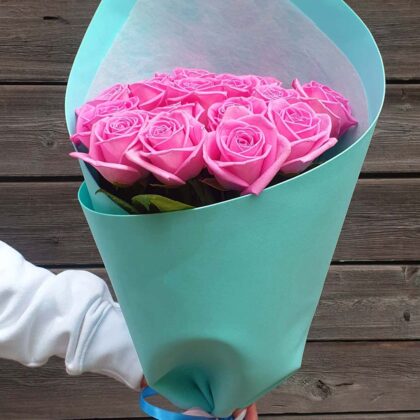 Order Pink Roses Bouquet For Girl